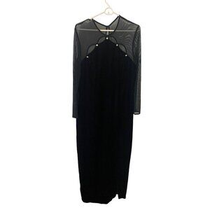 Vintage Ever Beauty Women's Black Velvet Long Sleeve Goth Dress - 14
